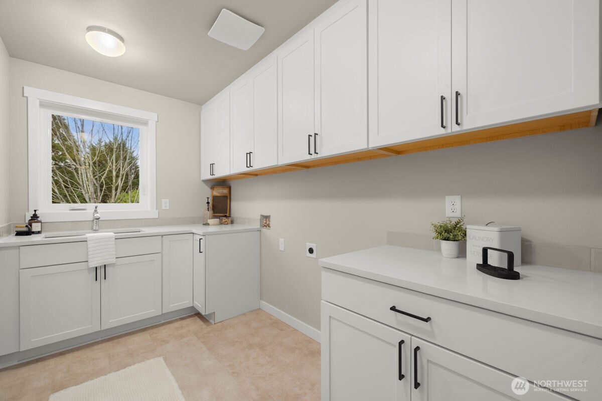 7853 South 132nd Street Seattle, WA 98178 - Photo 31 of 40