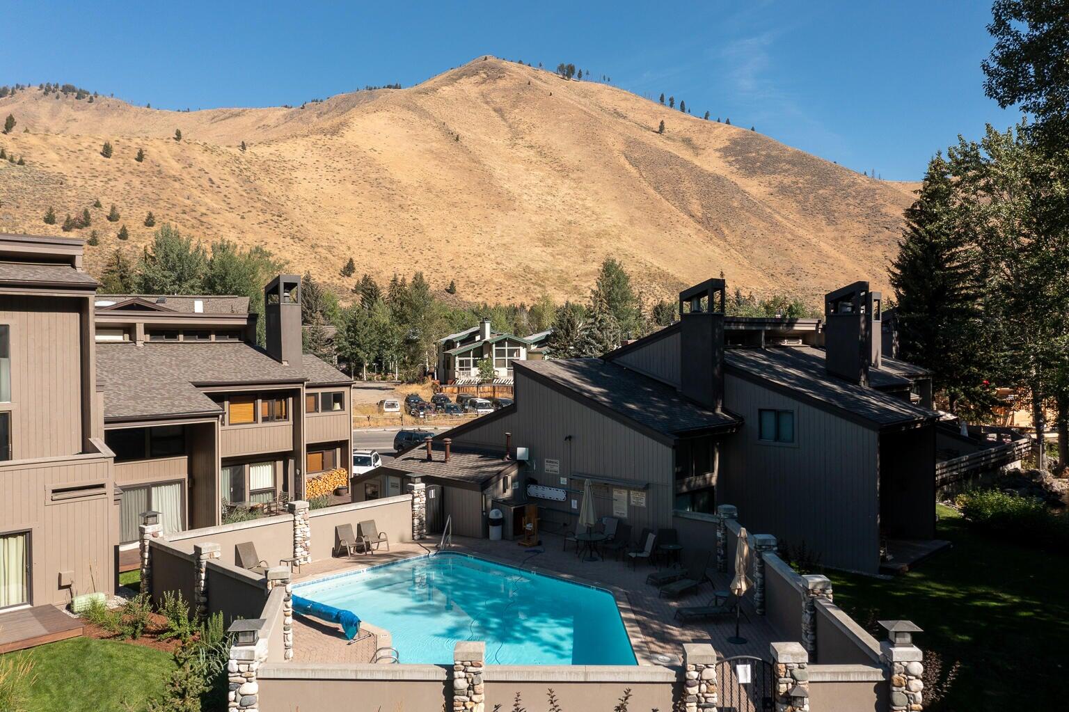 125 Picabo Street, Unit F7 Ketchum, ID 83340 - Photo 13 of 20 International Village Condo