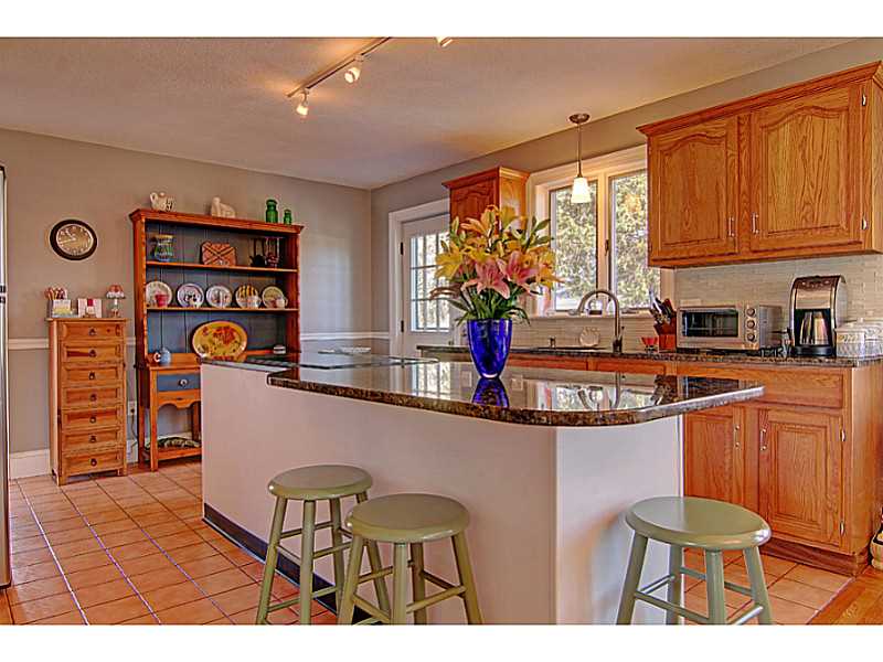 3 Elton Road Barrington, RI 02806 - Photo 10 of 19 Kitchen.