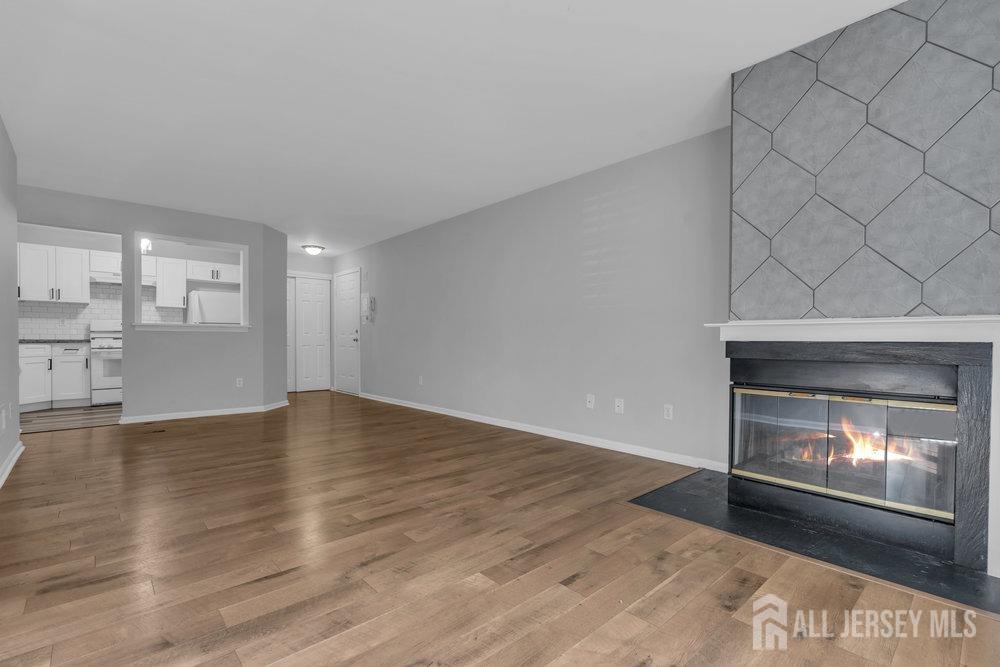 1001 Meadow Court Helmetta, NJ 08828 - Photo 4 of 12