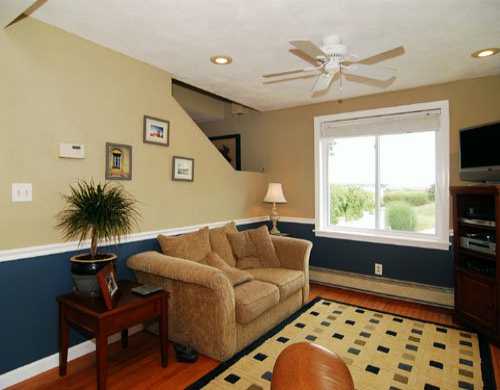 47 Ives Road Warwick, RI 02818 - Photo 3 of 8 Living Room.