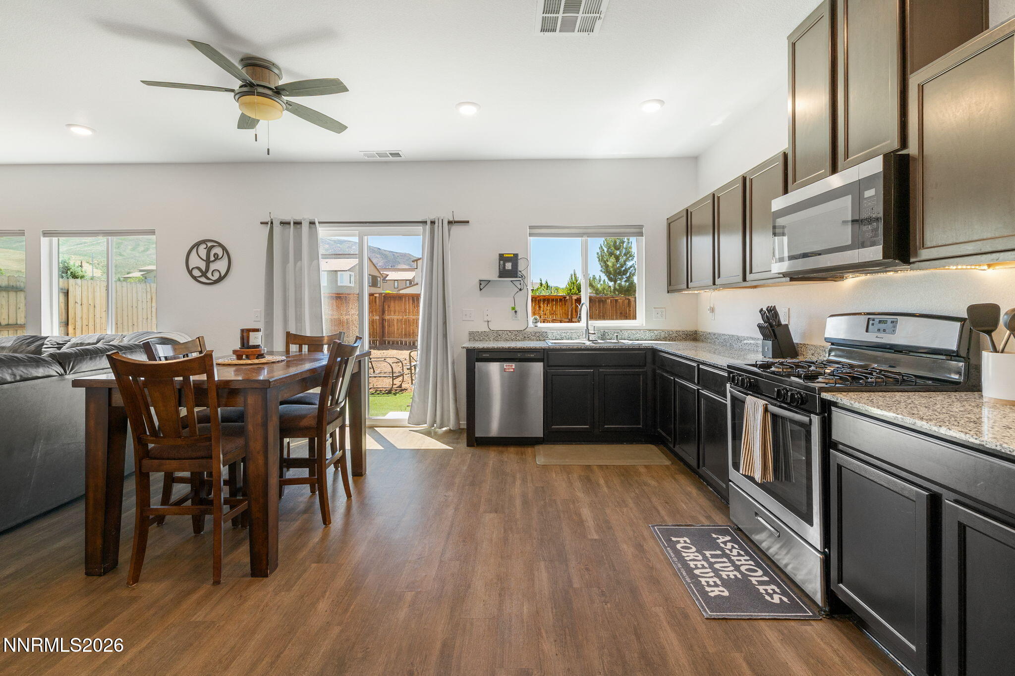 9813 Fishermans Reef Court Reno, NV 89506 - Photo 8 of 26 8-web-or-mls-0X3A3288