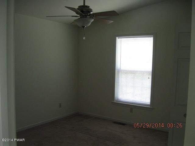 109 East Lakeview Road Lackawaxen, PA 18435 - Photo 14 of 20