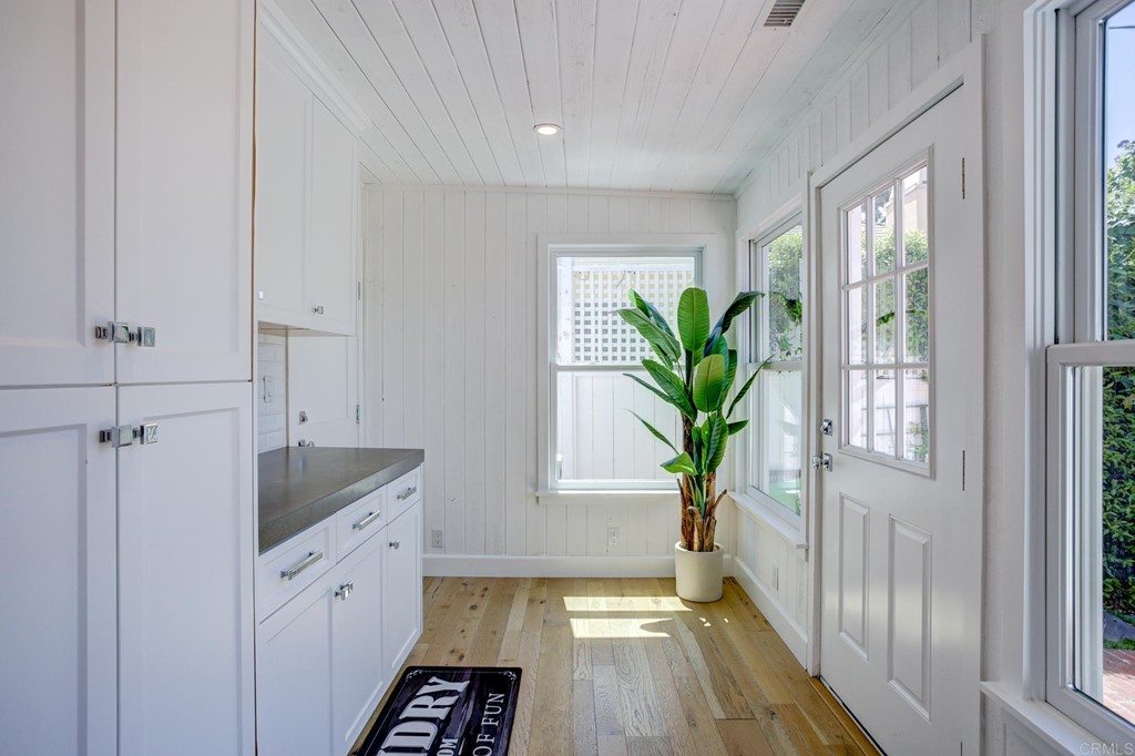 7936 Paseo Del Ocaso La Jolla, CA 92037 - Photo 19 of 43