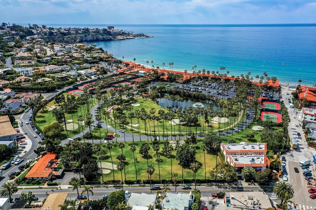 7936 Paseo Del Ocaso La Jolla, CA 92037 - Photo 42 of 43 an aerial view of a city