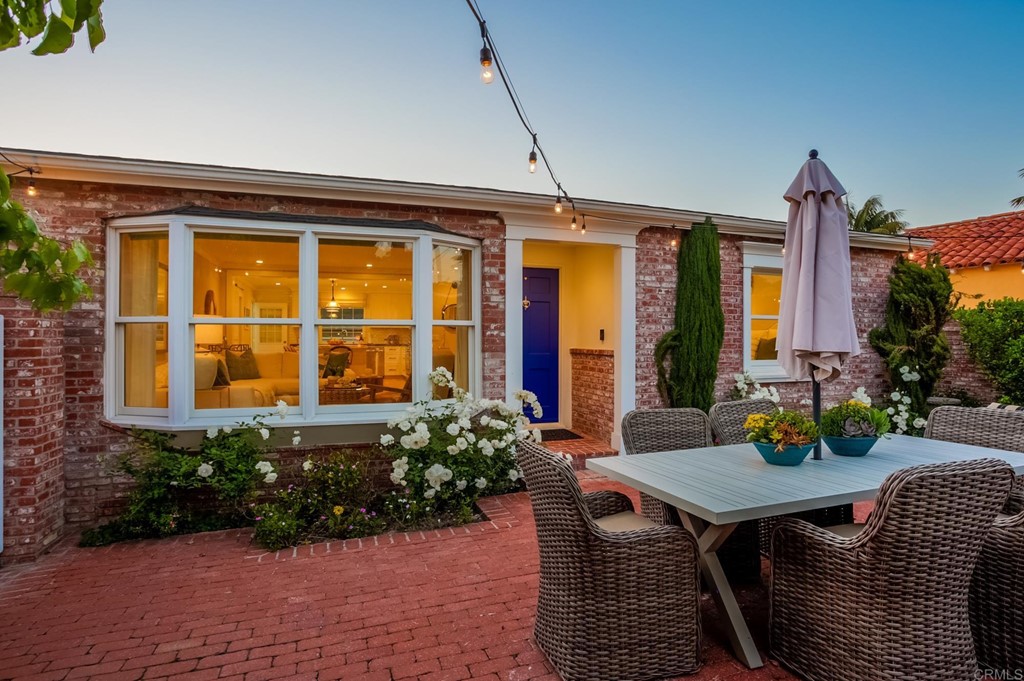 7936 Paseo Del Ocaso La Jolla, CA 92037 - Photo 8 of 43 a view of outdoor seating space