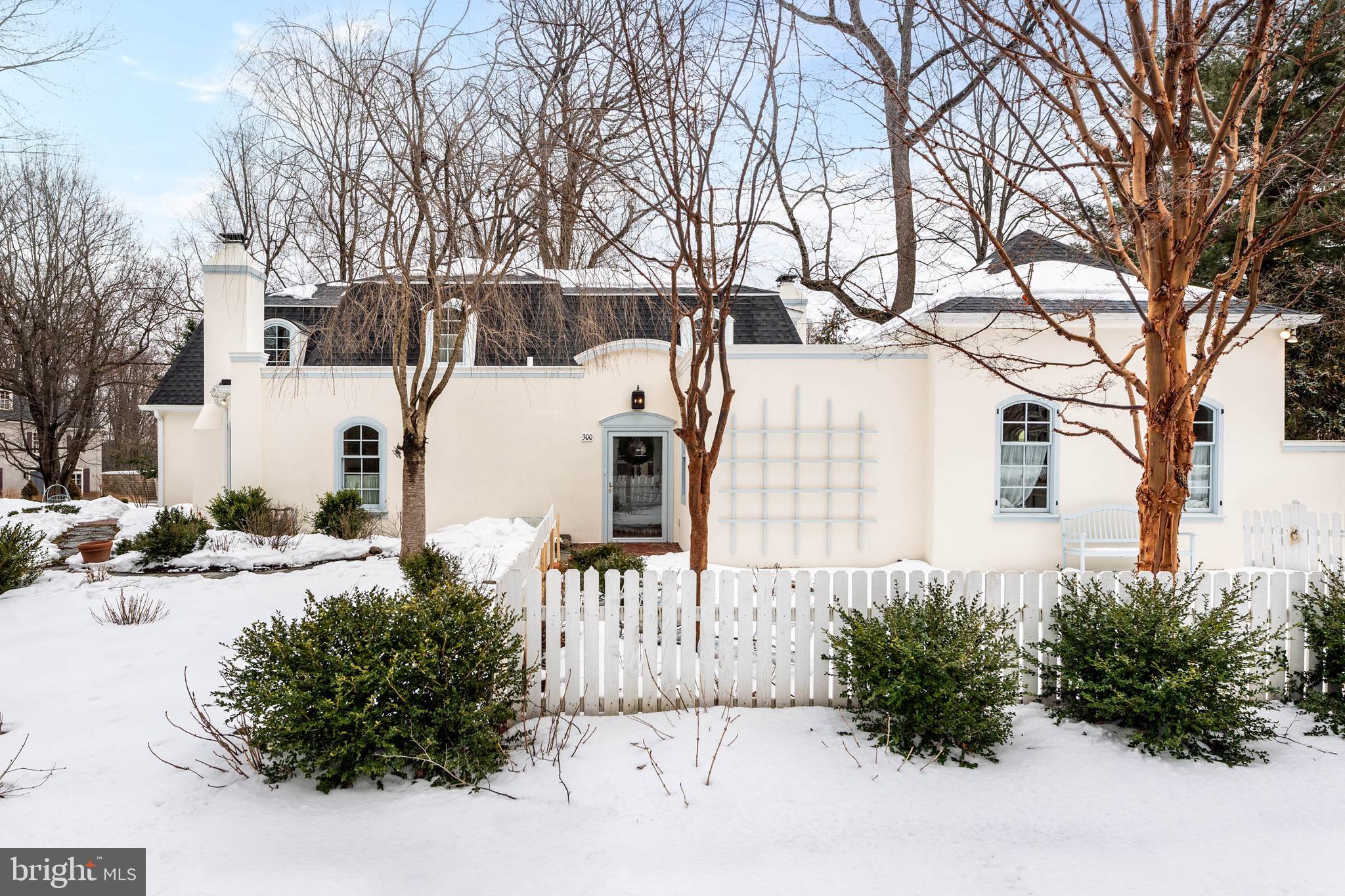 300 Valley Place Wayne, PA 19087 - Photo 1 of 53 Front Of House, Landscaping.