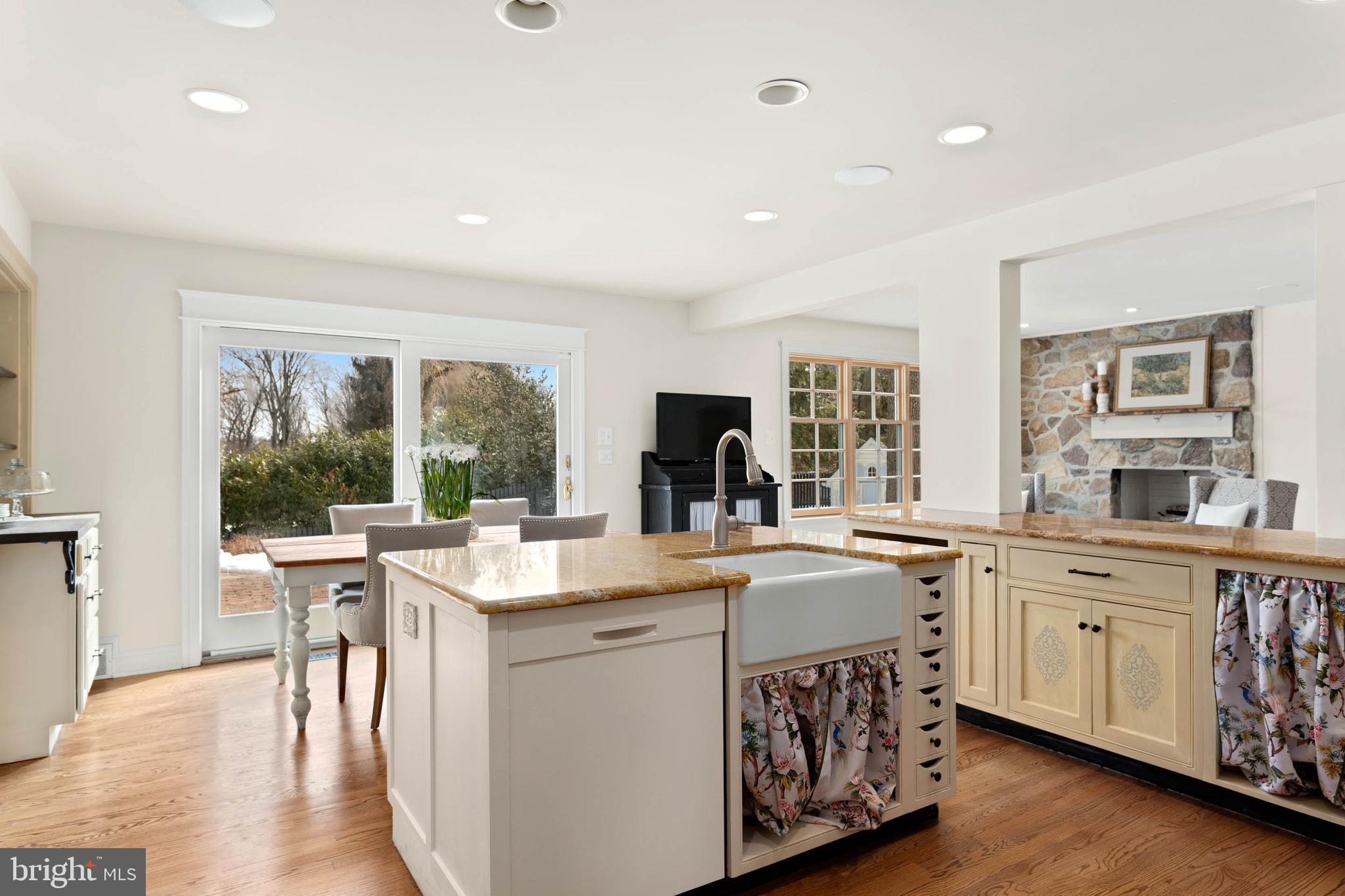 300 Valley Place Wayne, PA 19087 - Photo 17 of 53 Kitchen Open to Patio & Sitting Room.