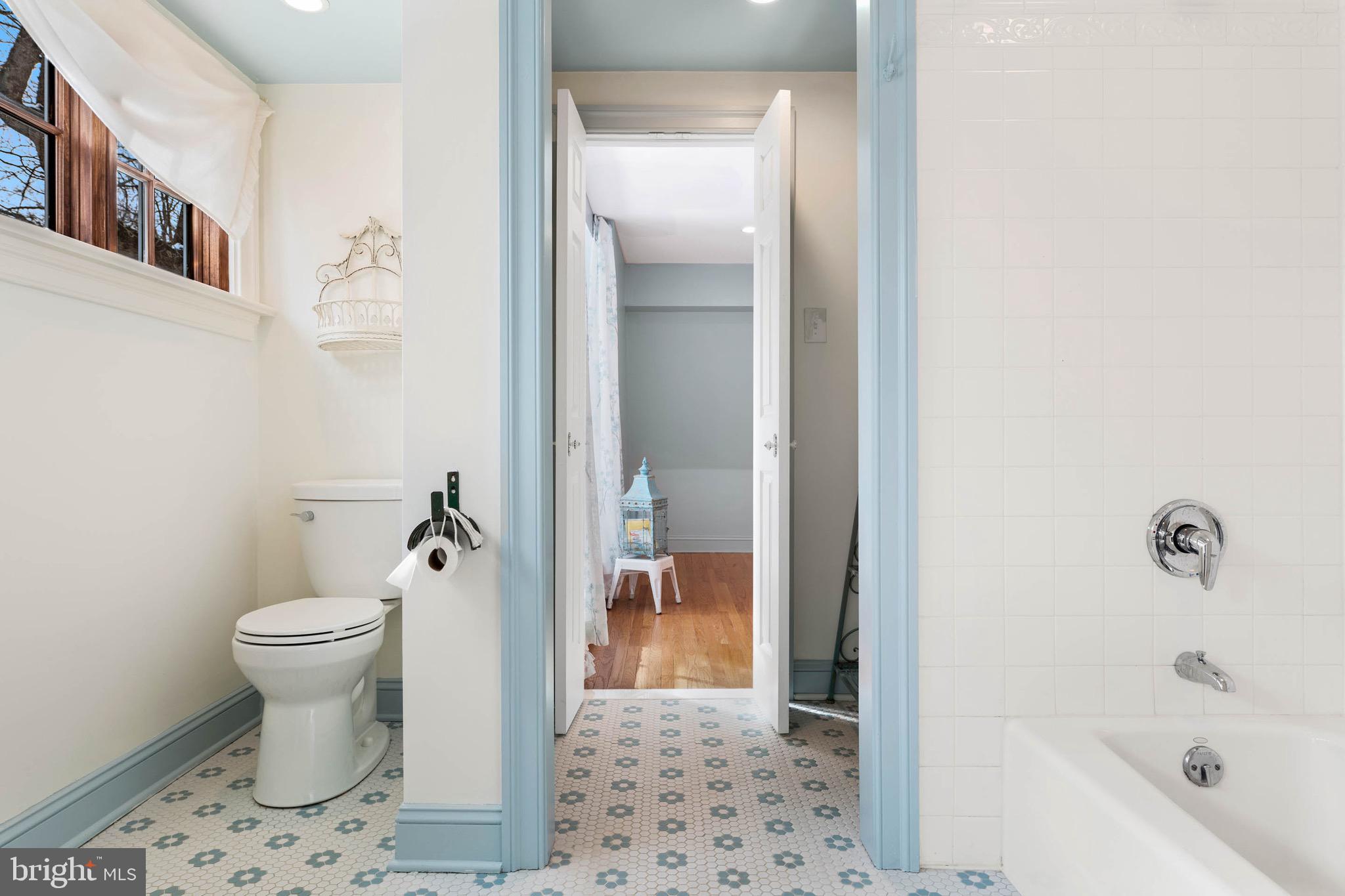 300 Valley Place Wayne, PA 19087 - Photo 34 of 53 Tub/Shower Jack&Jill Bathroom.