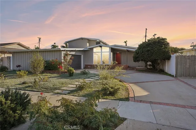 $1,500,000 | 6510-6510 East Driscoll Street, Long Beach, CA 90815