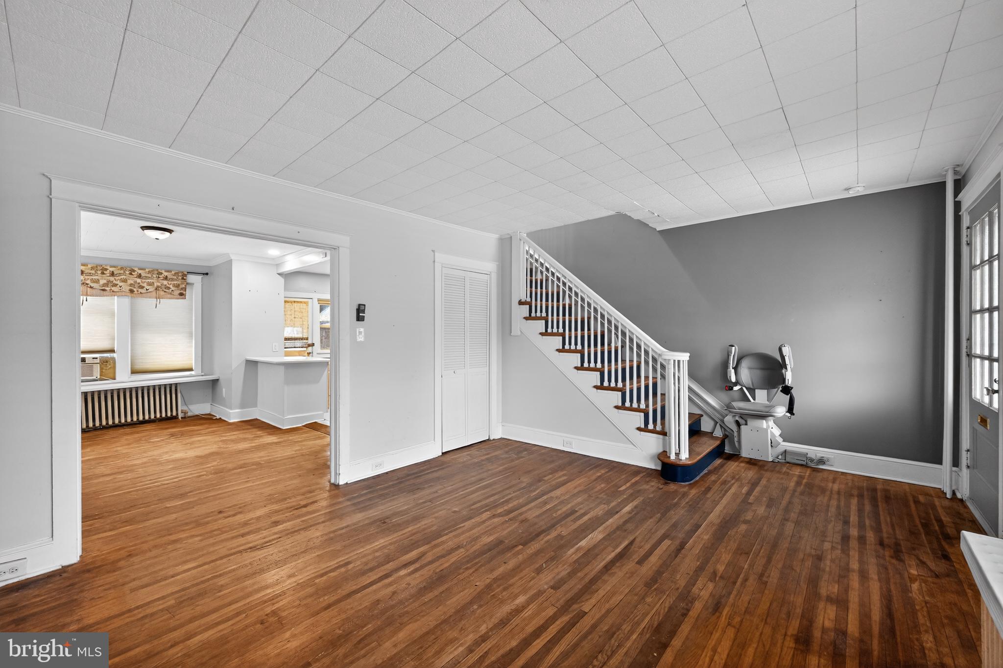 108 South Pearl Street Lancaster, PA 17603 - Photo 5 of 30 a view of empty room with wooden floor
