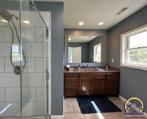 $419,950 | 8922 Highway 4, Meriden, KS 66512