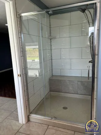 $419,950 | 8922 Highway 4, Meriden, KS 66512