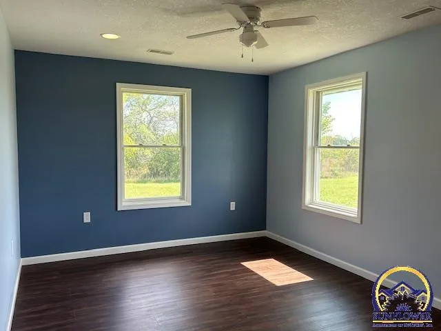 $419,950 | 8922 Highway 4, Meriden, KS 66512