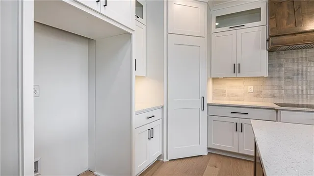 $784,900 | 115 Teton Ridge, Lake Winnebago, MO 64034