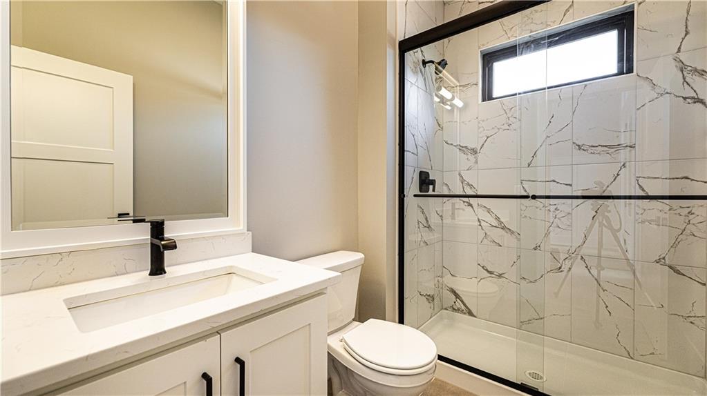 115 Teton Ridge Lake Winnebago, MO 64034 - Photo 17 of 34