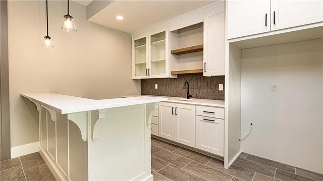 $784,900 | 115 Teton Ridge, Lake Winnebago, MO 64034