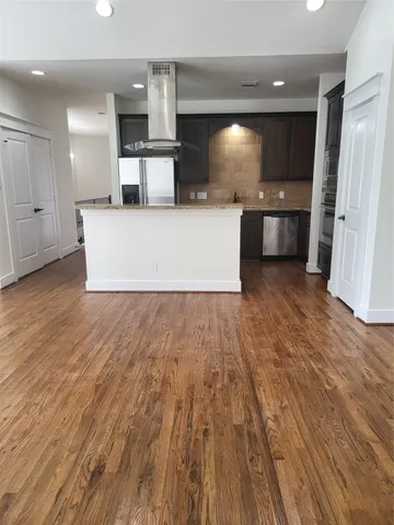 $1,975 | 2423 Roufa Road, Houston, TX 77003