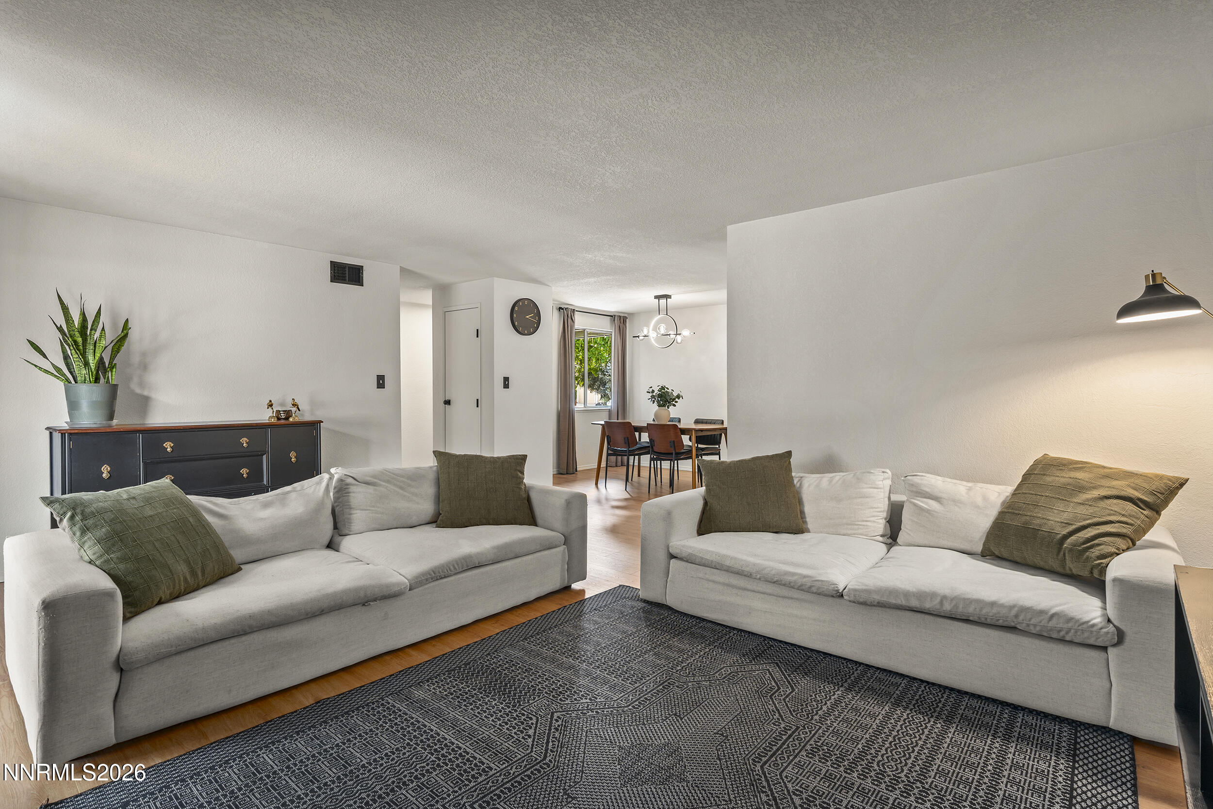 2810 Chavez Drive Reno, NV 89502 - Photo 10 of 42 16-print-_DSC5121