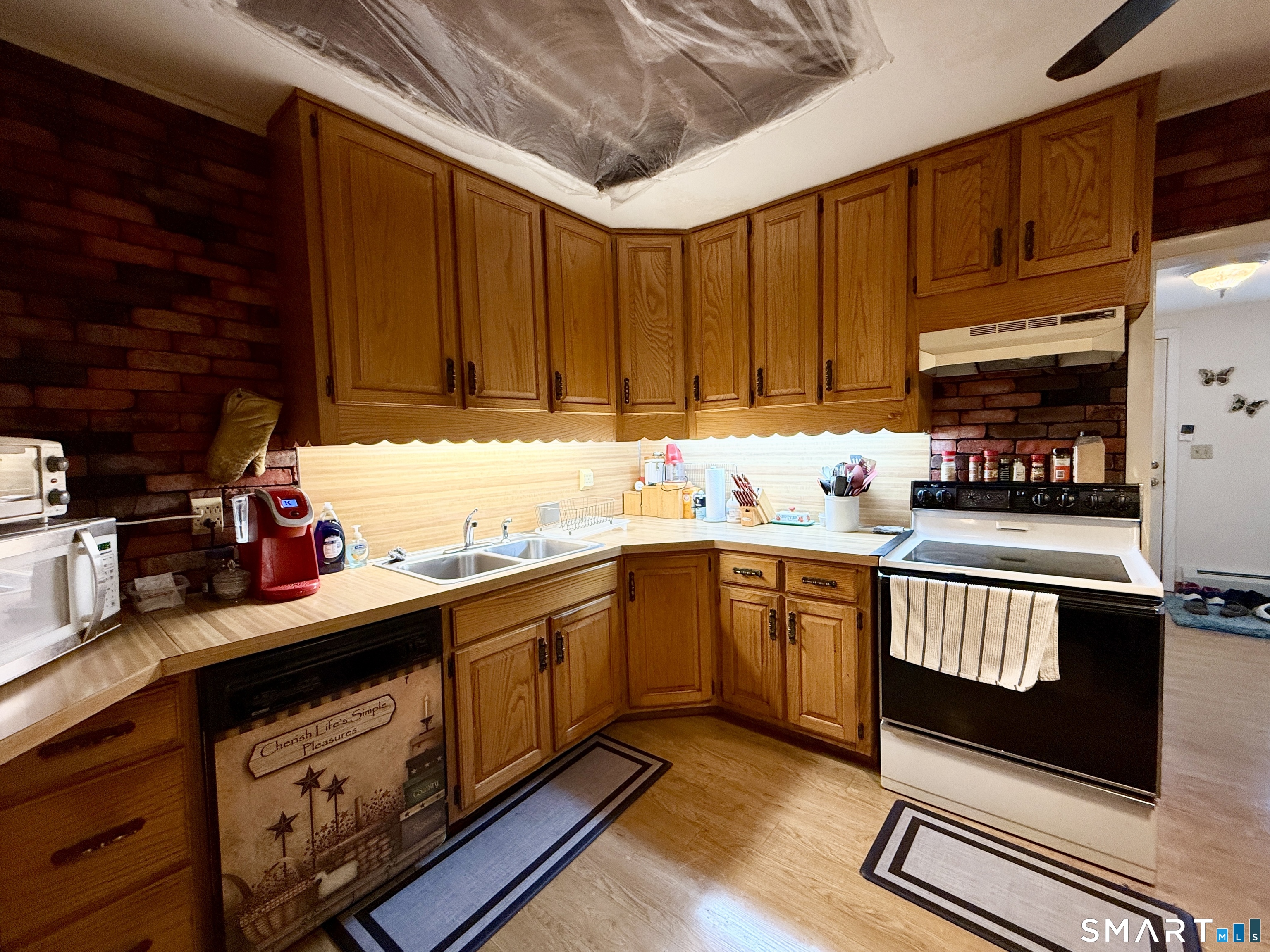 306 Chestnut Hill Road Colchester, CT 06415 - Photo 20 of 35