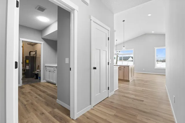 $469,900 | 630 7th Avenue Northeast, Isanti, MN 55040