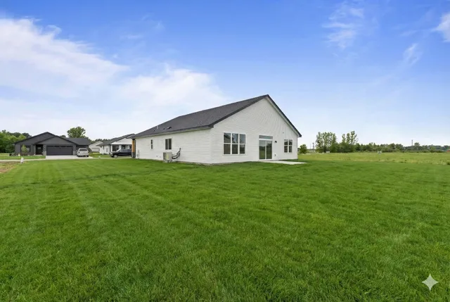 $469,900 | 630 7th Avenue Northeast, Isanti, MN 55040