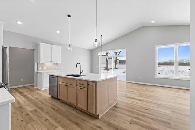 $469,900 | 630 7th Avenue Northeast, Isanti, MN 55040