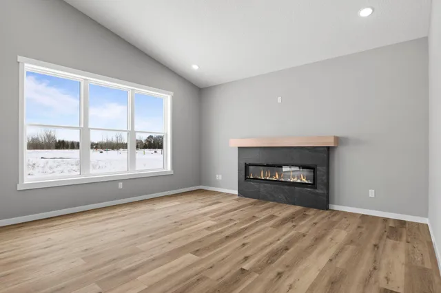 $469,900 | 630 7th Avenue Northeast, Isanti, MN 55040