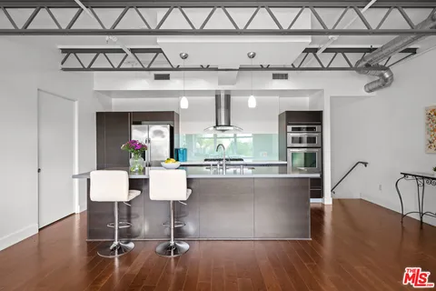 $788,000 | 1250 North Harper Avenue, Unit 414, West Hollywood, CA 90046