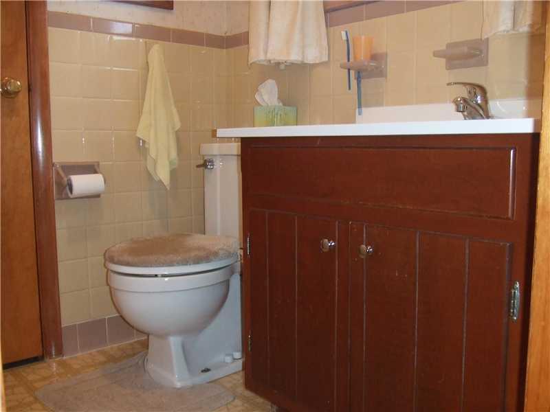 1103 Eckert Road Monaca, PA 15061 - Photo 16 of 22 Partial Bath.