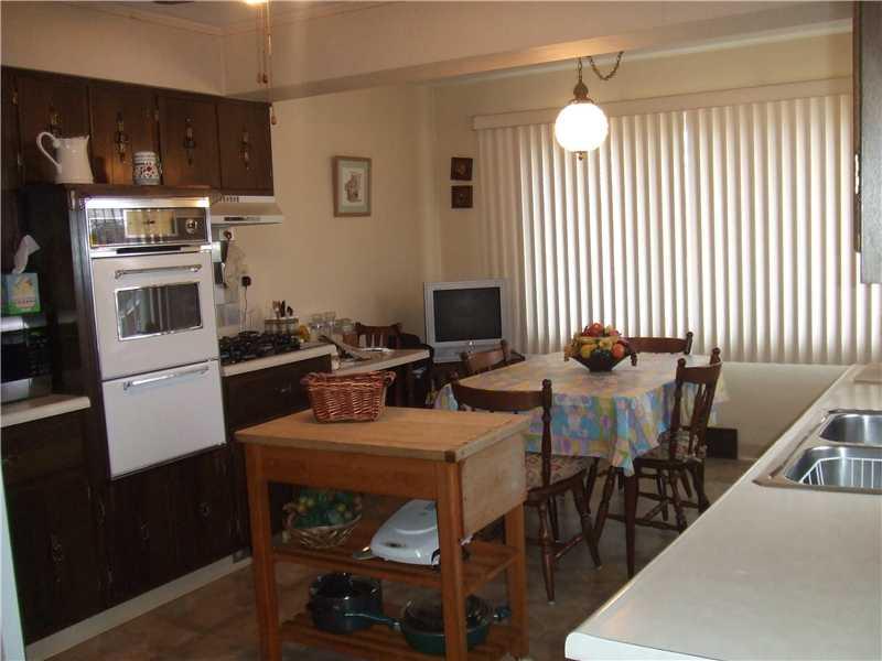 1103 Eckert Road Monaca, PA 15061 - Photo 4 of 22 Kitchen.
