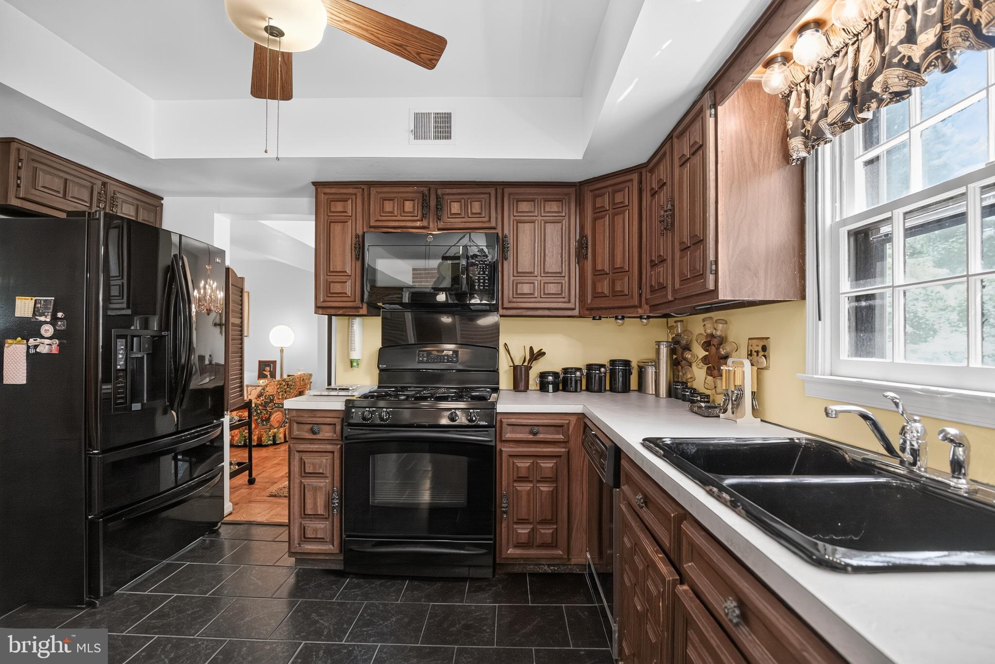 1429 Hopeland Road Wyncote, PA 19095 - Photo 13 of 31