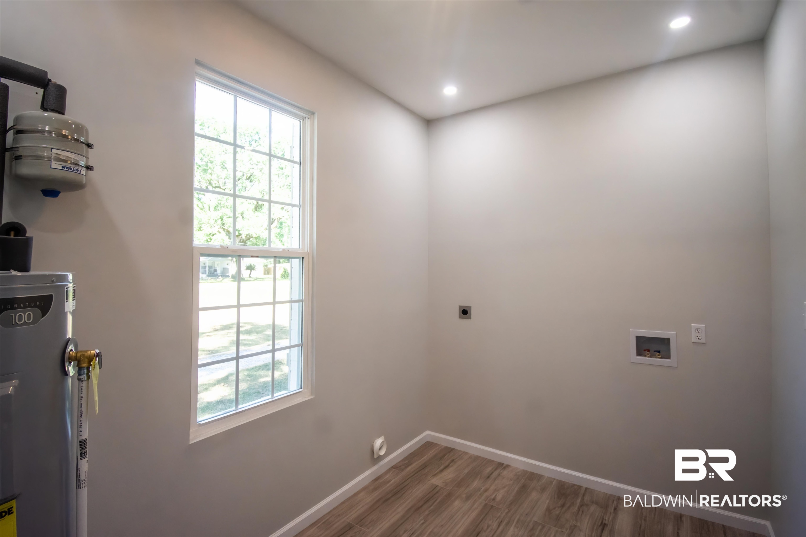 11175 Pioneer Road Theodore, AL 36582 - Photo 10 of 38