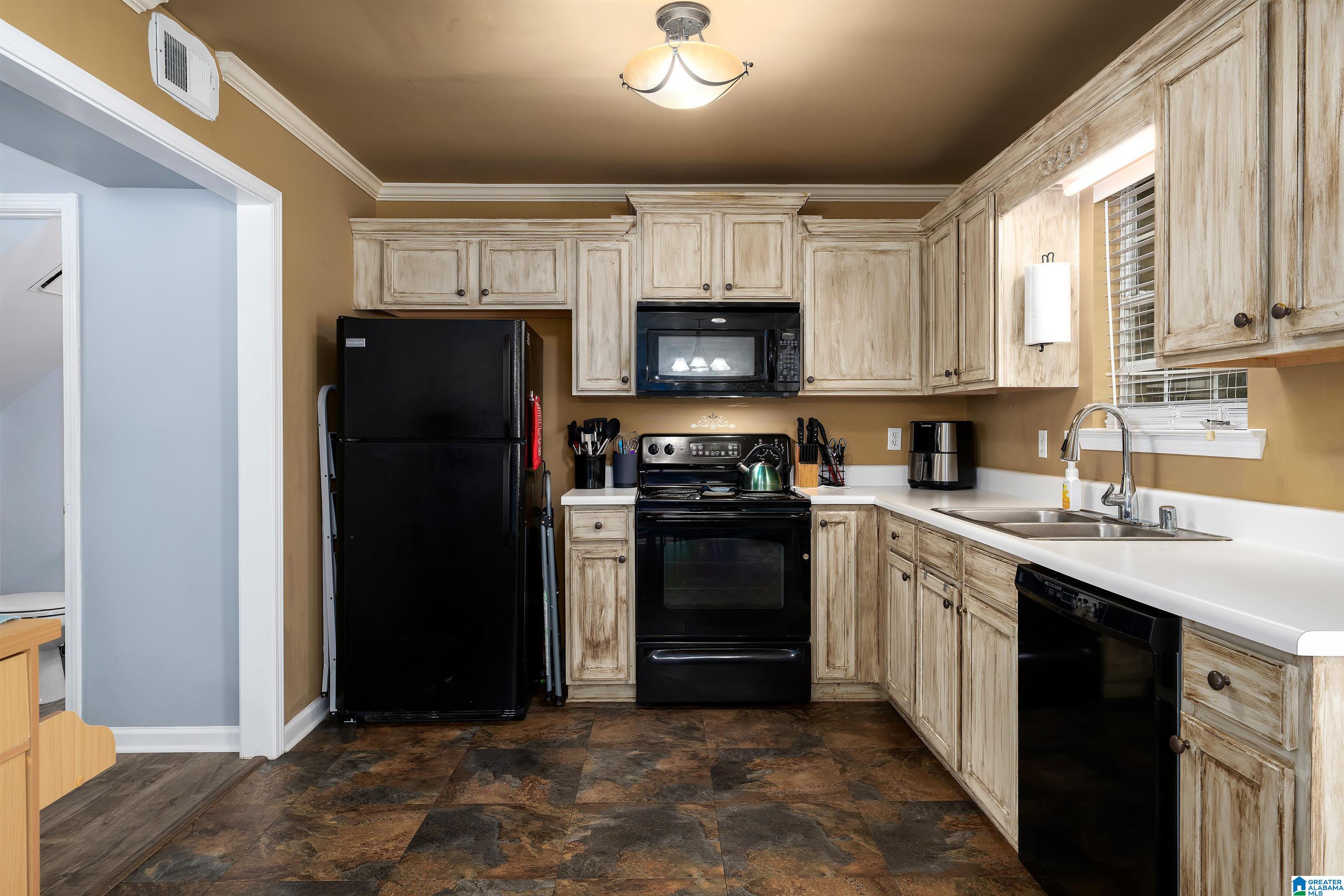 205 Willow Point Circle Alabaster, AL 35007 - Photo 9 of 22