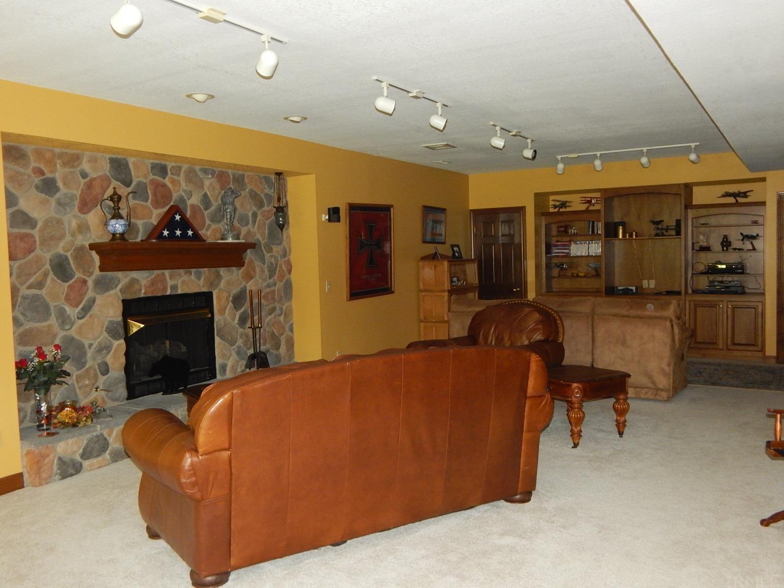 14914 Pulver Road Fort Wayne, IN 46845 - Photo 24 of 27