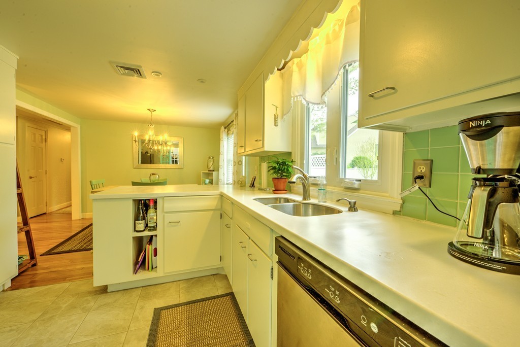 52 Juniper Road Barnstable, MA 02632 - Photo 7 of 26