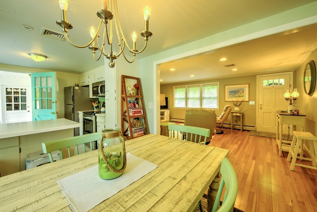 52 Juniper Road Barnstable, MA 02632 - Photo 10 of 26