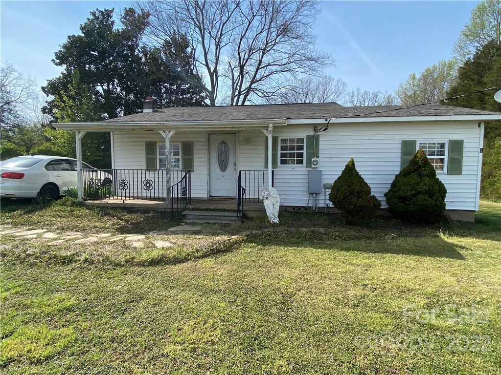 254 Landrum Road Tryon, NC 28782 - Photo 6 of 24