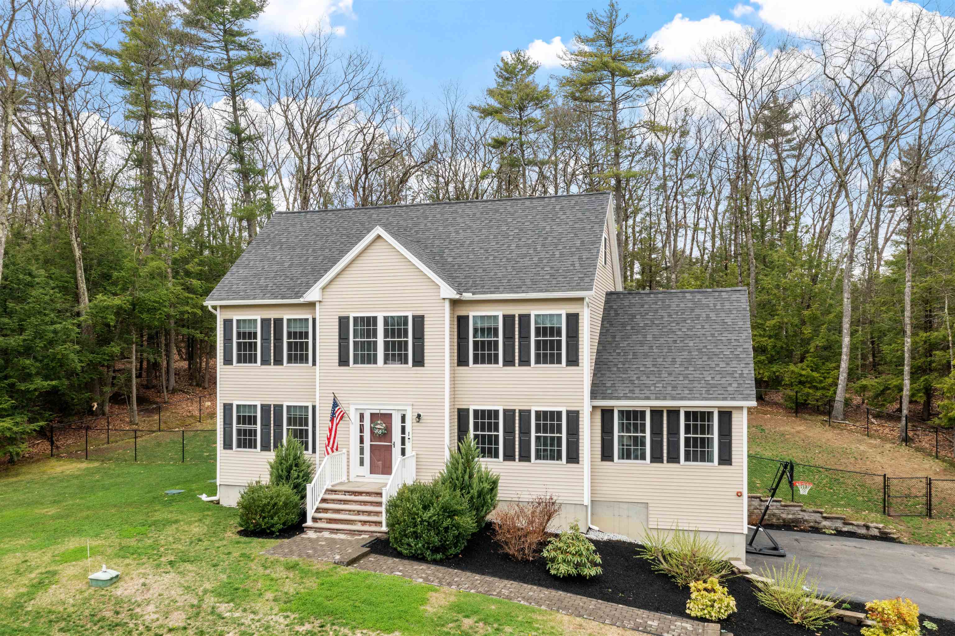 1 Brandy Rock Road Derry, NH 03038 - Photo 3 of 43