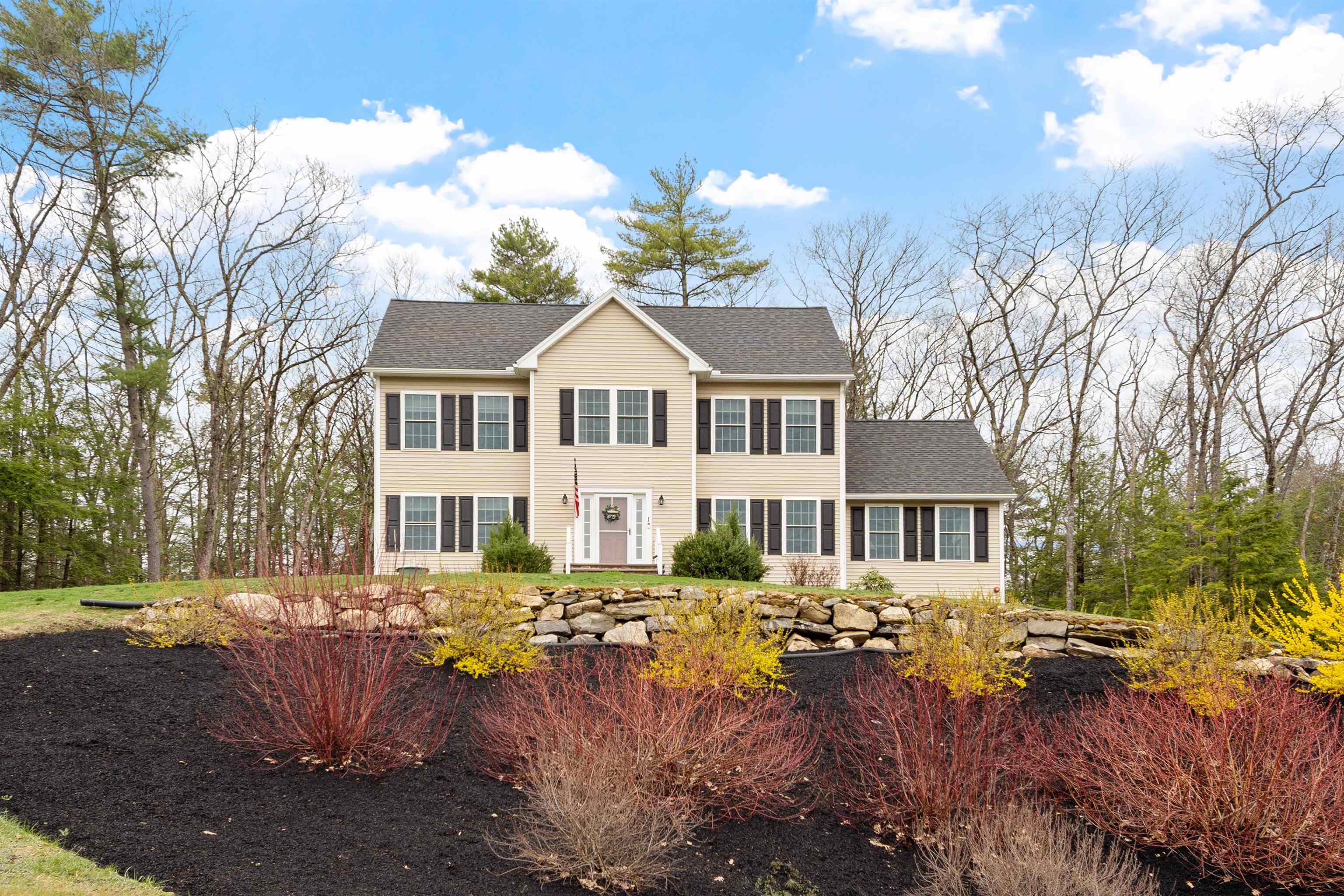 1 Brandy Rock Road Derry, NH 03038 - Photo 4 of 43