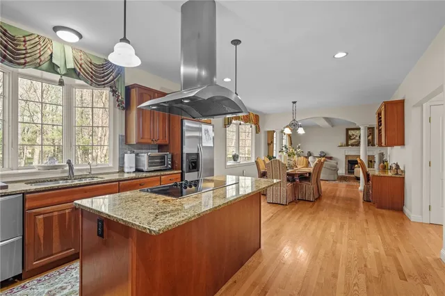 $1,550,000 | 20 Bailey Boulevard, East Greenwich, RI 02818