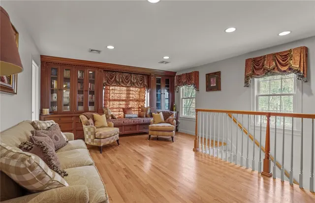 $1,550,000 | 20 Bailey Boulevard, East Greenwich, RI 02818