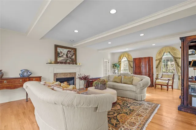 $1,550,000 | 20 Bailey Boulevard, East Greenwich, RI 02818