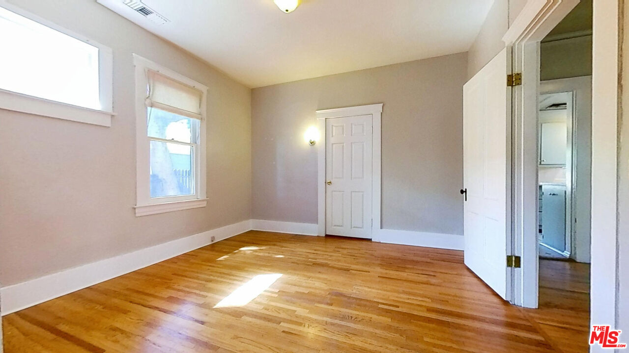 227 East Lemon Avenue Monrovia, CA 91016 - Photo 11 of 27