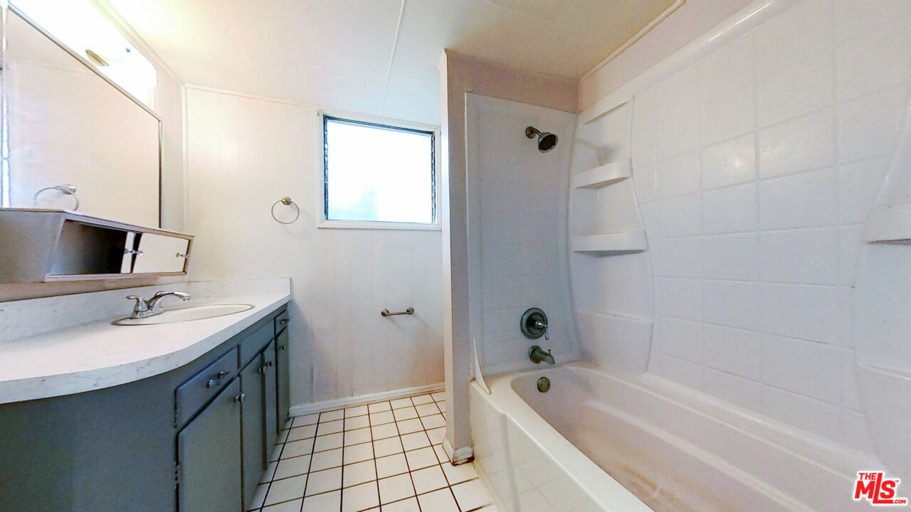 227 East Lemon Avenue Monrovia, CA 91016 - Photo 13 of 27