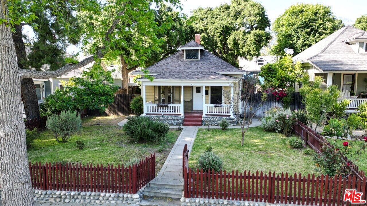 227 East Lemon Avenue Monrovia, CA 91016 - Photo 26 of 27