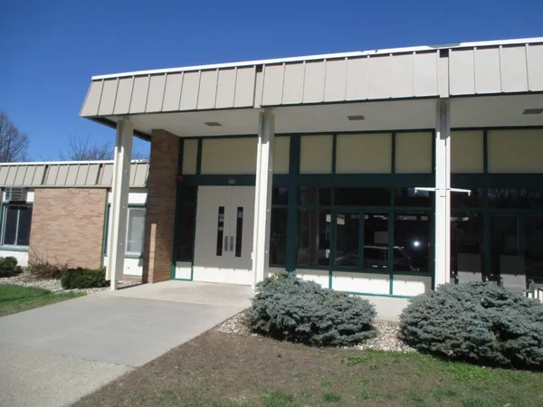 $550 | 200 South 4th Street, Unit 1, Marshall, MN 56258