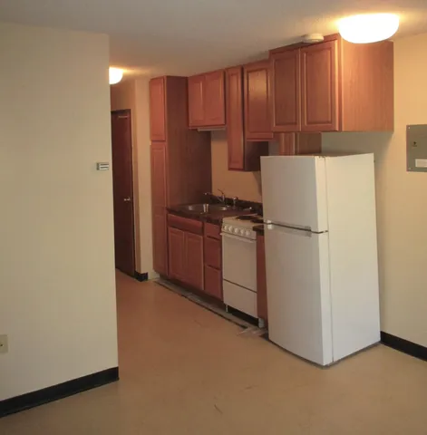 $550 | 200 South 4th Street, Unit 1, Marshall, MN 56258