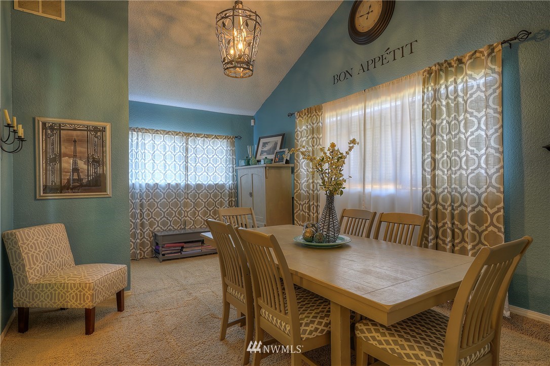 8307 Custer Road Southwest Lakewood, WA 98499 - Photo 10 of 25