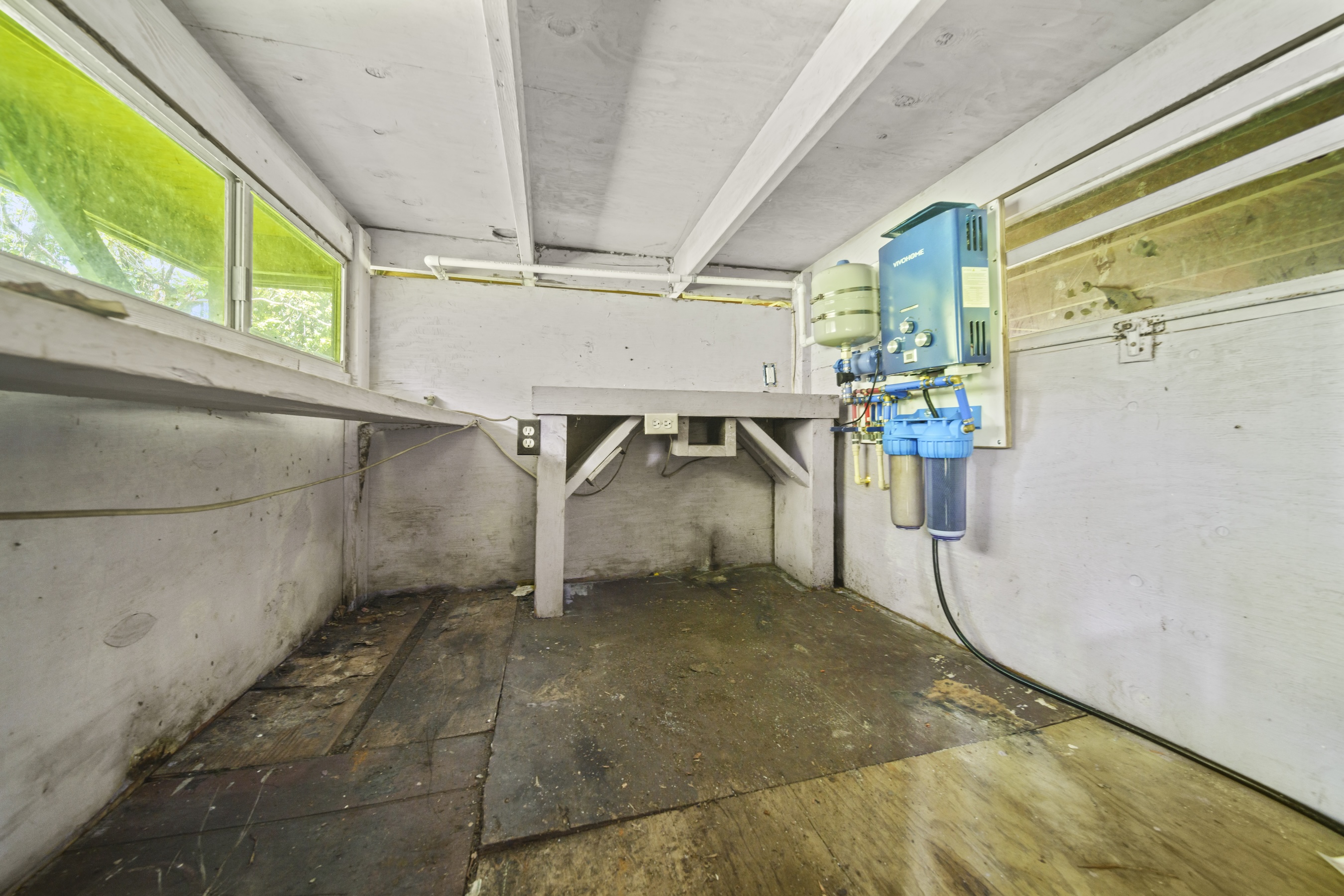 16-1857 Hopue Road Mountain View, HI 96771 - Photo 20 of 30 a view of a garage